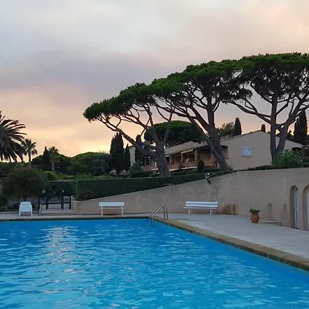 Vue Golfe St Tropez Apartmán *